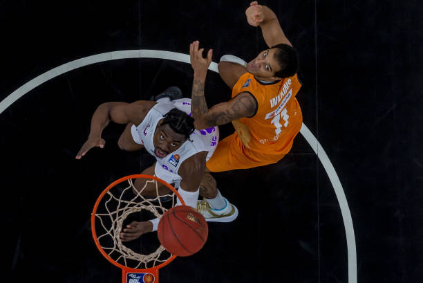 同时在强强 同时在强强