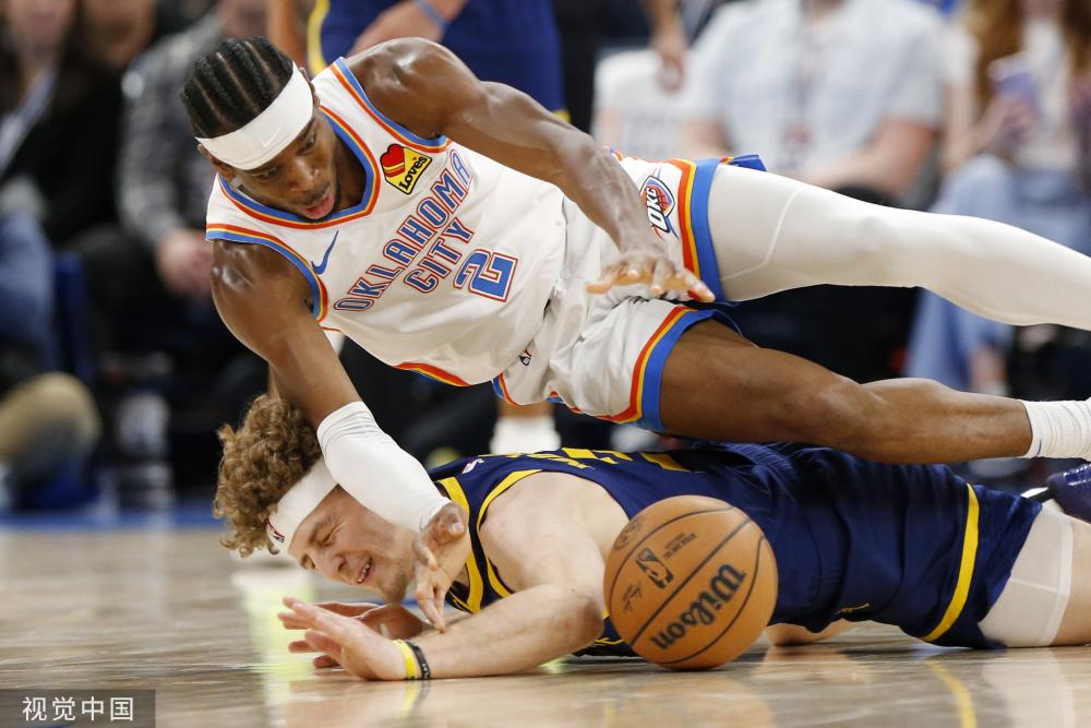 同步举办 同步举办