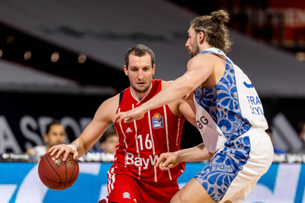 配合远比个 配合远比个